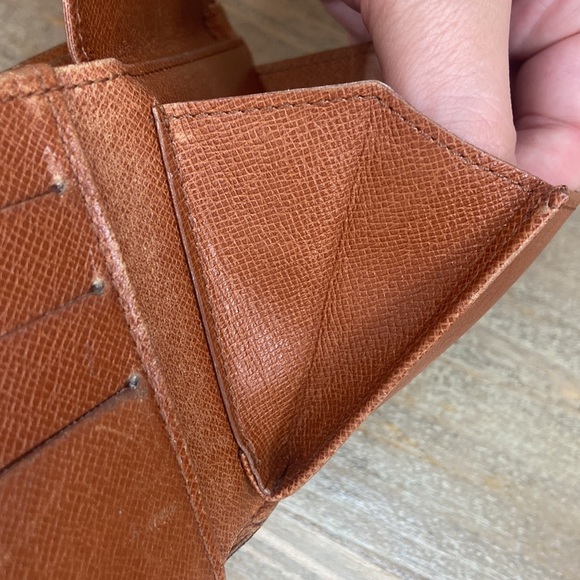 Louis Vuitton Bifold wallet - Picture 10 of 15